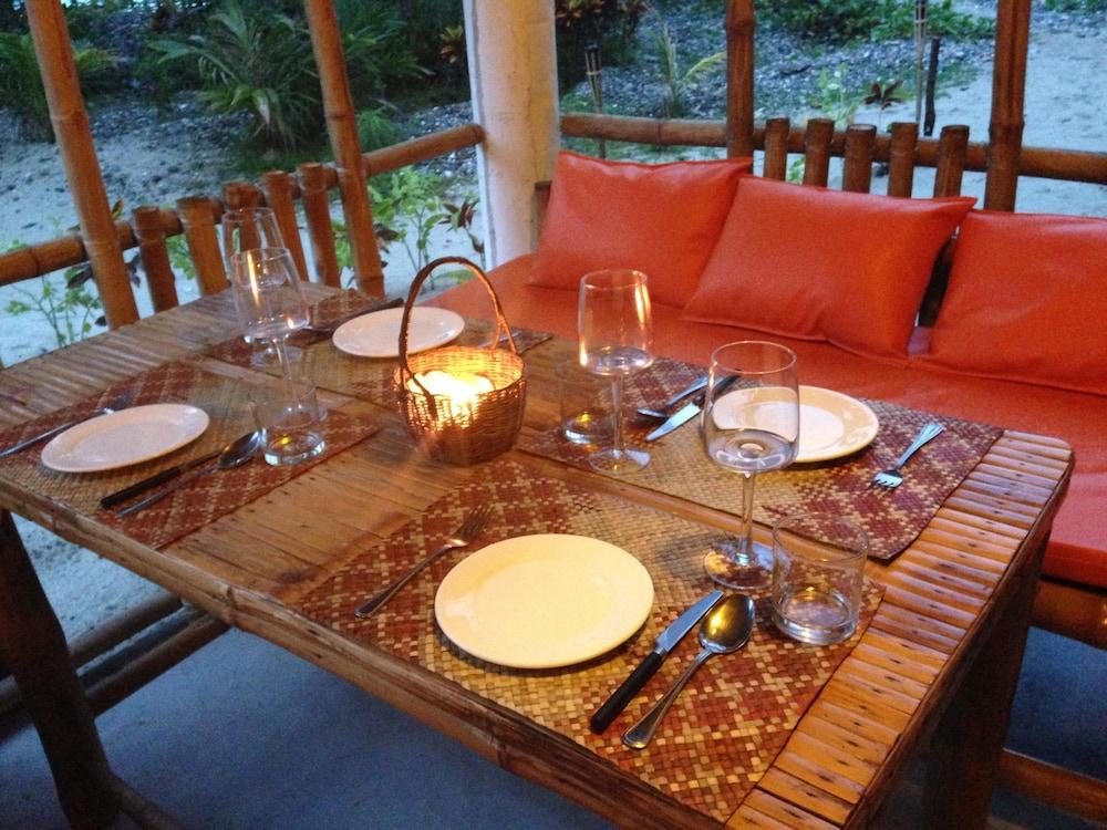 Amami Beach Resort Puerto Galera Buitenkant foto