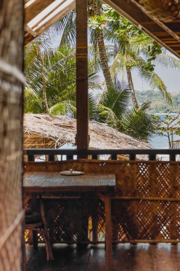 Amami Beach Resort Puerto Galera Buitenkant foto