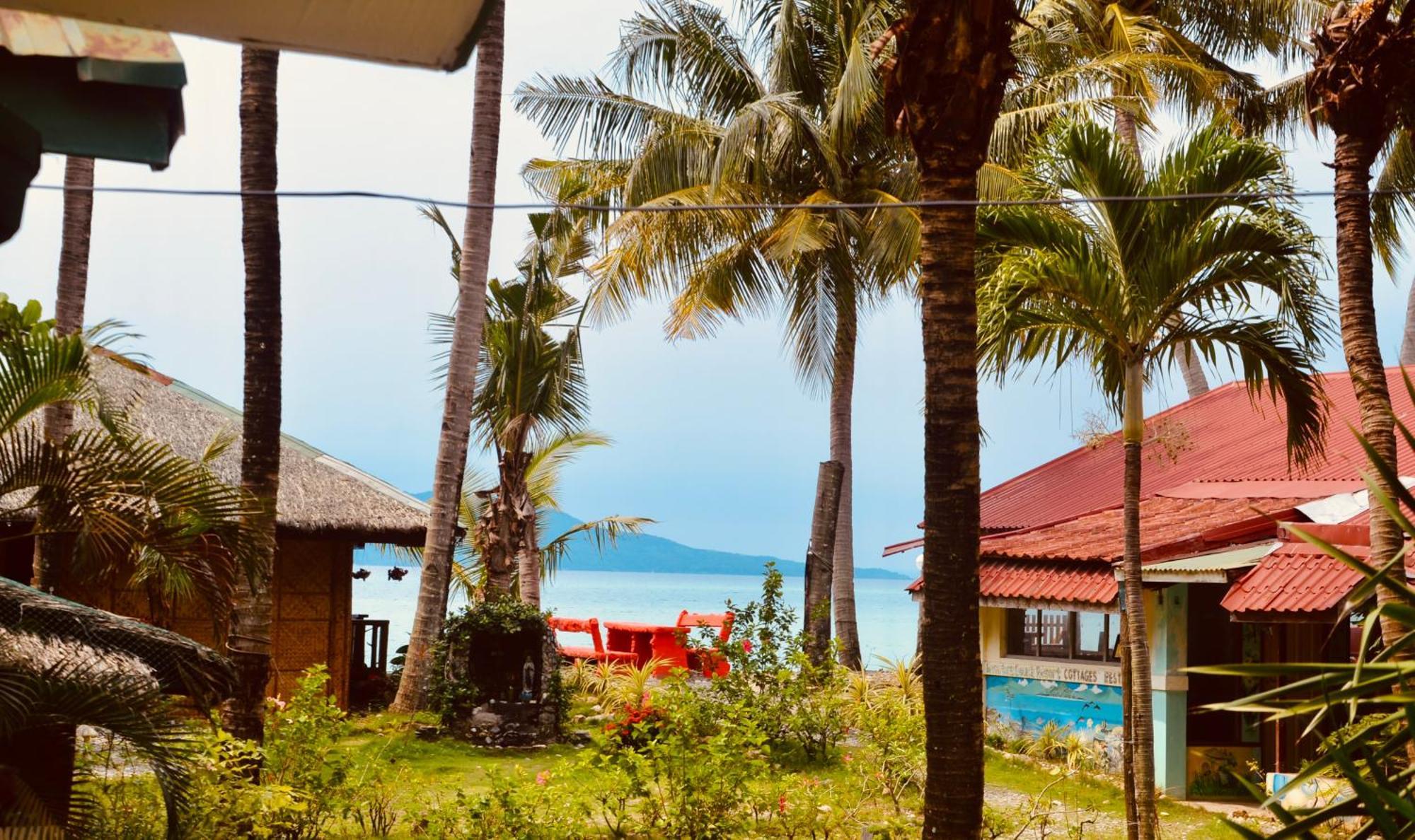 Amami Beach Resort Puerto Galera Buitenkant foto
