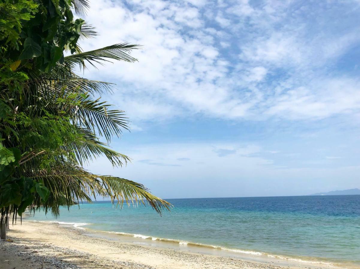 Amami Beach Resort Puerto Galera Buitenkant foto